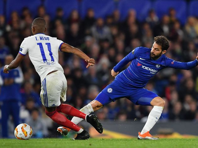 Cesc Fabregas để ngỏ khả năng rời Chelsea.