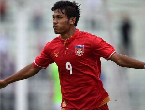 Aung Thu bất ngờ bị gãy tay trong lúc tập luyện.