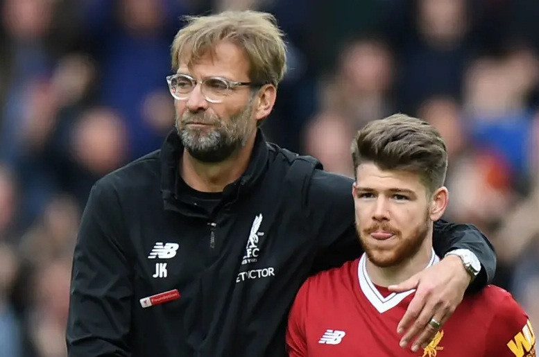 Alberto Moreno công khai bật HLV Jurgen Klopp.
