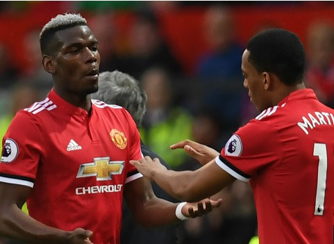 Anthony Martial và Paul Pogba bị ĐT Pháp trả về vì chưa bình phục chấn thương.