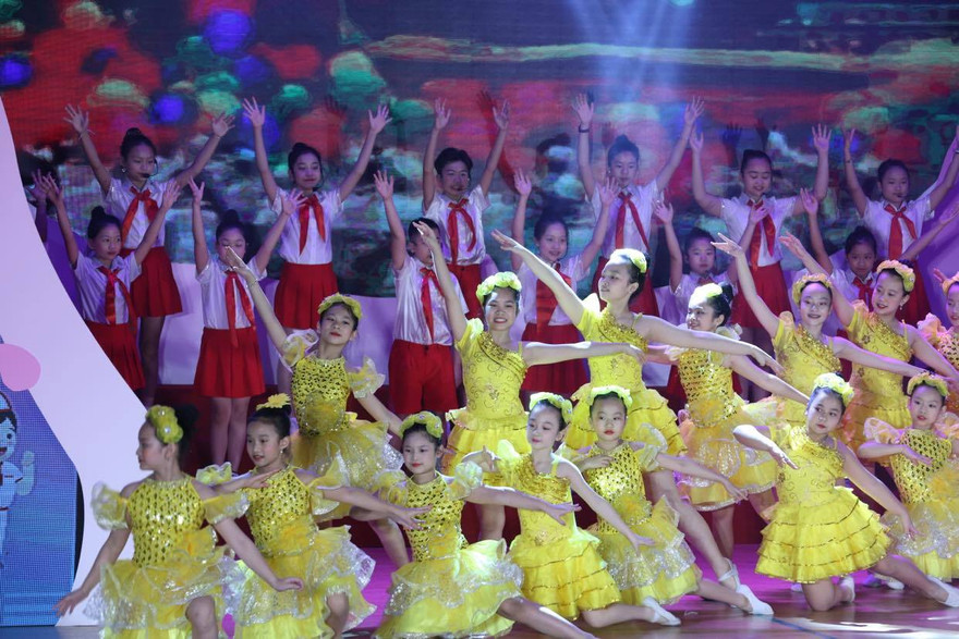 Các tiết mục văn nghệ đặc sắc tại chương trình kỷ niệm 79 năm Ngày thành lập Đội TNTP Hồ Chí Minh (15/5/1941 - 15/5/2020) do Thành Đoàn, Hội đồng Đội TP Hà Nội tổ chức. 