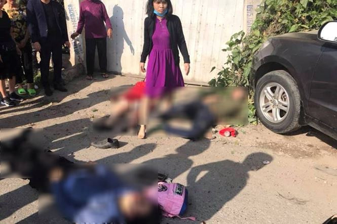 Hiện trường vụ tai nạn xe biển xanh của Kho bạc Nhà nước Thanh Hoá bị xe khách đâm trên Quốc lộ 1 đoạn qua Hoằng Hoá, Thanh Hoá.