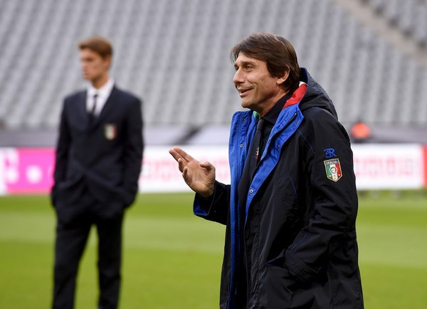 Conte nhận lời dẫn dắt Chelsea kể từ mùa tới.