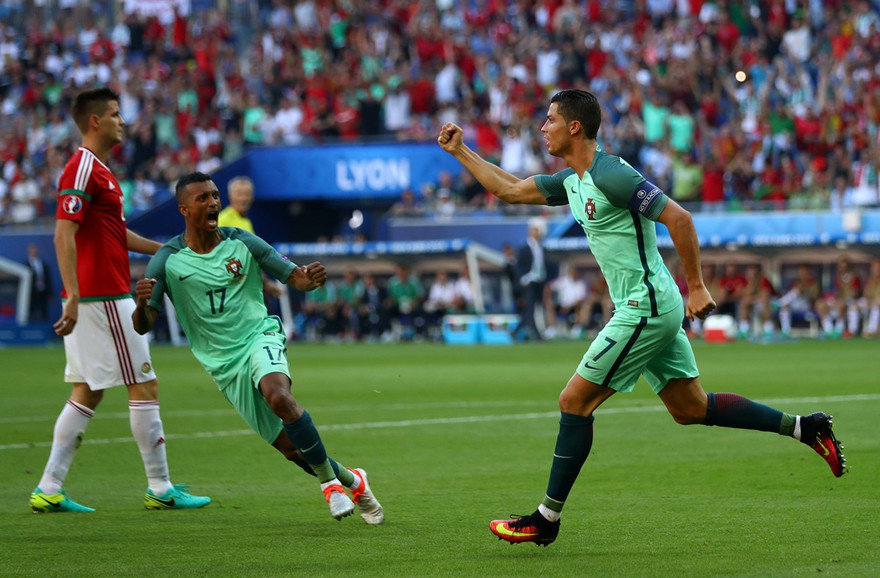 Ronaldo đã lập cú đúp vào lưới Hungary.
