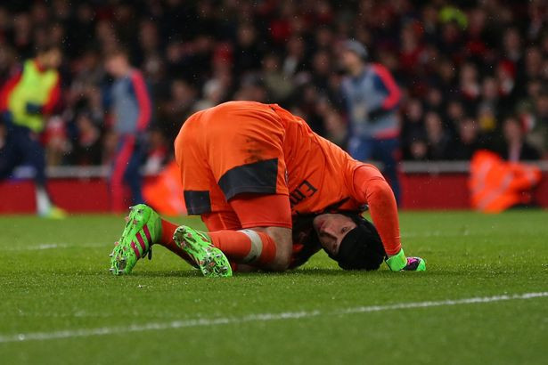 Petr Cech sẽ nghỉ thi đấu từ 3-4 tuần.