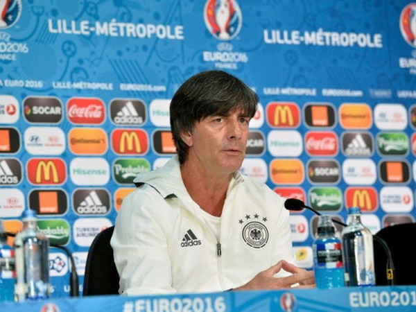 Loew không quá bận tâm xem sẽ đối đầu Italy hay Tây Ban Nha.