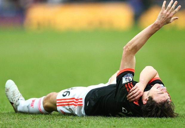 Darmian dính chấn thương khá nặng ở vai.