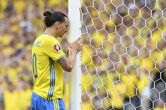 Ibrahimovic và đồng đội đang có giải đấu tệ hại. (Nguồn: Getty)