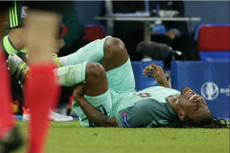 Renato Sanches dính chấn thương ở trận gặp xứ Wales.