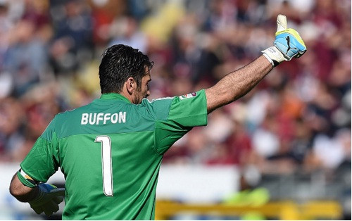 Buffon xác lập kỷ lục vô tiền khoáng hậu ở Serie A.