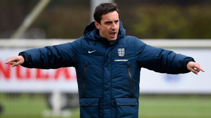 Neville đối mặt với tương lai bất định.