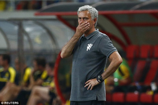 Mourinho chưa có được đội hình tốt nhất.