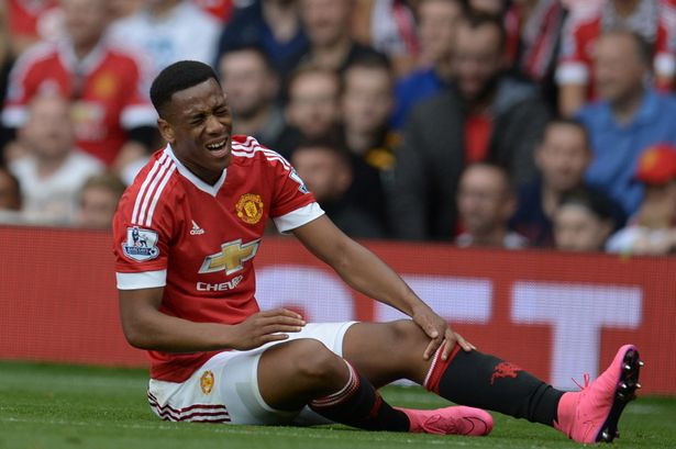 Martial đối mặt nguy cơ không dự Euro 2016.