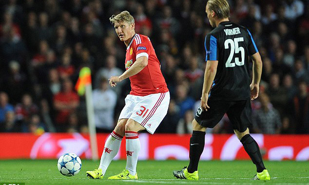 Bastian Schweinsteiger không thể có mặt trong đội hình M.U ở trận chiến với Chelsea.