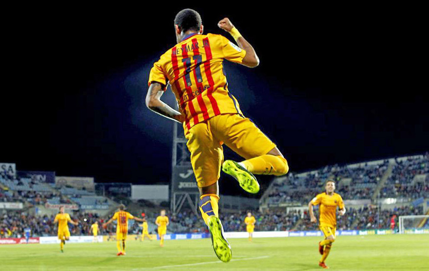 Neymar có rất nhiều điều khoản rắc rối với Barcelona.