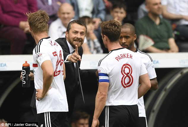 HLV Jokanovic đòi từ chức khi lãnh đạo Fulham từ chối mượn Andreas Pereira.