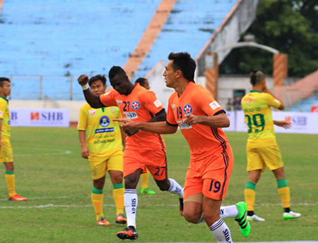 Gaston Merlo lập cú đúp, giúp SHB Đà Nẵng đánh bại HAGL. Ảnh: Dân trí.