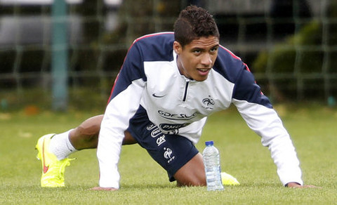 Varane công khai muốn rời Real Madrid.