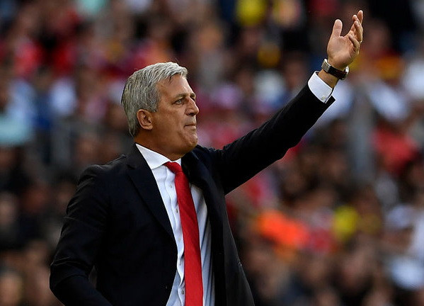 HLV của Thụy Sĩ Vladimir Petković.