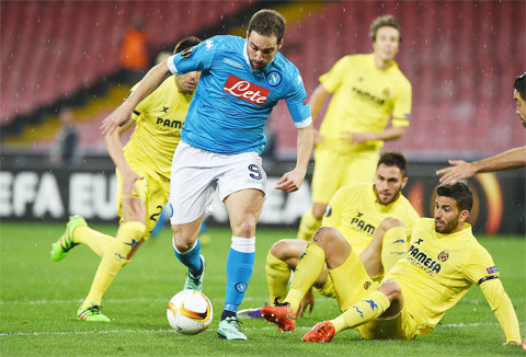 Higuain muốn gia nhập Liverpool.