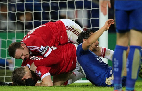 M.U quyết ngăn Leicester City vô địch tại Old Trafford.