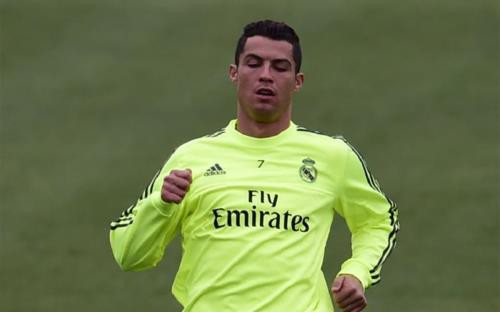 Ronaldo vẫn cảm thấy khó chịu với vấn đề ở đùi phải.