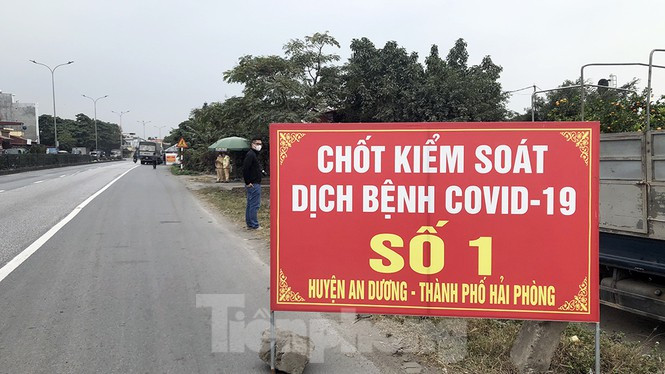 Hải Phòng hạn chế phương tiện chở hàng của Hải Dương qua địa phương này đã ảnh hưởng tới việc chuyển hàng xuất khẩu của Hải Dương qua các cảng của Hải Phòng.