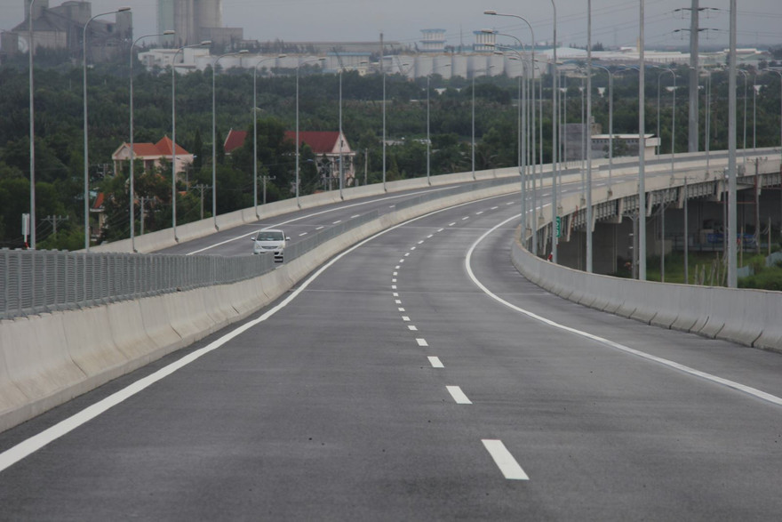 Cao tốc Bến Lức - Long Thành