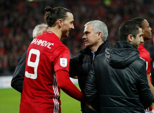 Zlatan Ibrahimovic và HLV Mourinho thời còn cùng làm việc ở M.U.