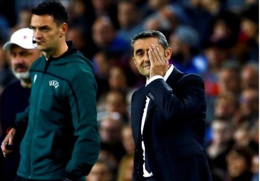 HLV Ernesto Valverde của Barcelona.