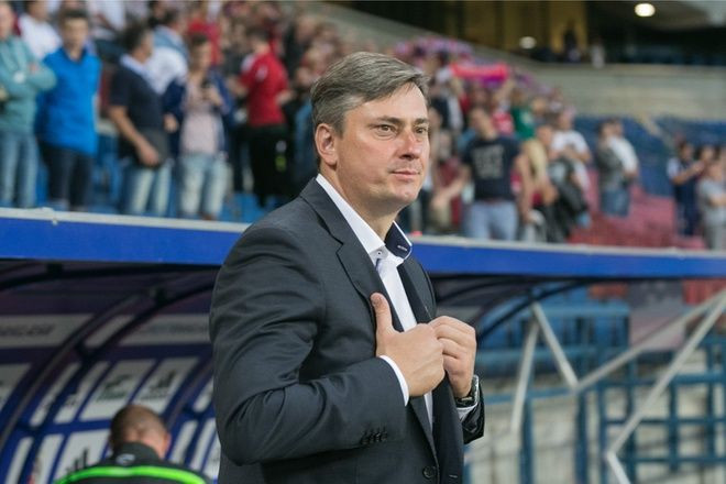 HLV Maciej Skorza không vui với quá trình chuẩn bị của U23 UAE.