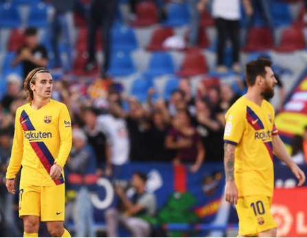 Barcelona chơi rất tệ sân khách kể từ đầu mùa.