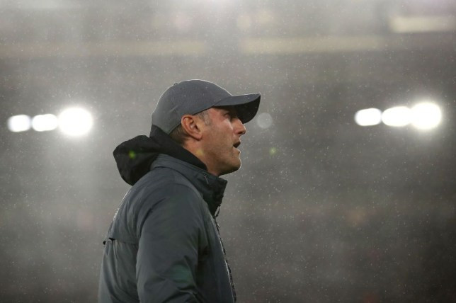 HLV Ralph Hasenhuttl đứng trước nguy cơ bị sa thải.