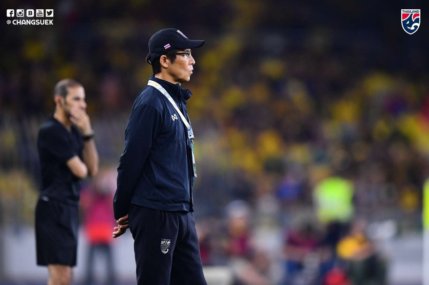 HLV Nishino và các học trò phải rời SEA Games 30 ngay sau vòng bảng.