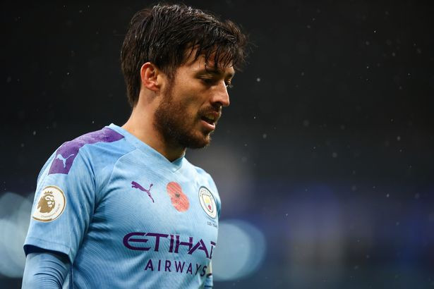 David Silva sẽ lỡ đại chiến với Liverpool vì chấn thương. 