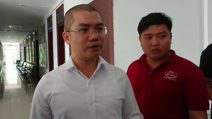 Ông Nguyễn Thái Luyện sau khi làm việc với cơ quan công an. Ảnh: Người lao động