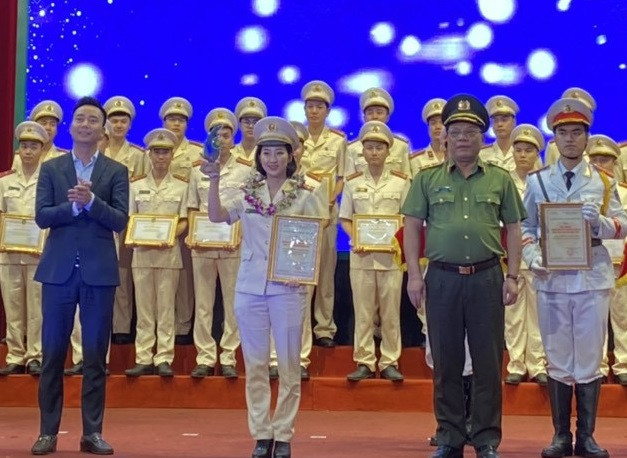 Tuyên dương “Gương mặt trẻ Công an Thủ đô xuất sắc tiêu biểu” năm 2020