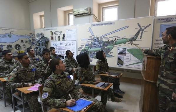 NATO sẽ điều quân tới Afghanistan nhằm hỗ trợ và đào tạo cho 