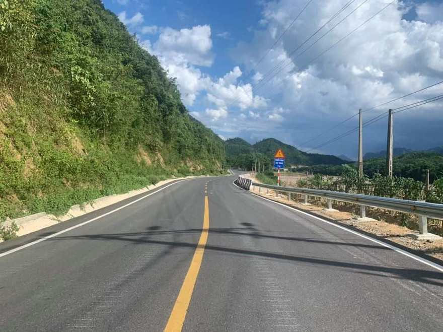 Với việc hoàn thành giai đoạn 2, QL217 chính thực được hoàn thành toàn tuyến, nối thông các cảng biển và khu kinh tế khu vực Bắc Trung Bộ với Lào qua cửa khẩu Na Mèo.