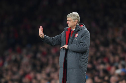 HLV Wenger thừa nhận Arsenal thua M.U vì kém may mắn.