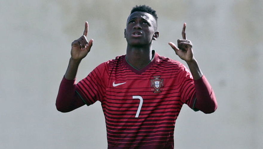 M.U đã đạt được thỏa thuận với Benfica về Umaro Embalo.