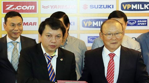 VFF hỗ trợ HLV Park Hang-seo tìm trợ lý người Việt.