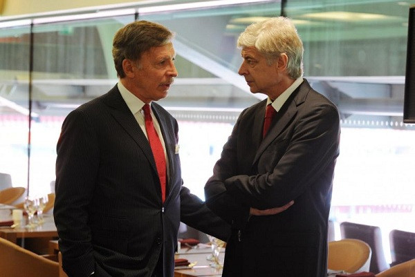 Ông chủ Arsenal sa thải HLV Wenger?