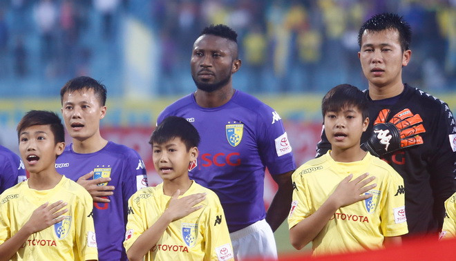 Hoàng Vũ Samson chuẩn bị khoác áo Buriram.