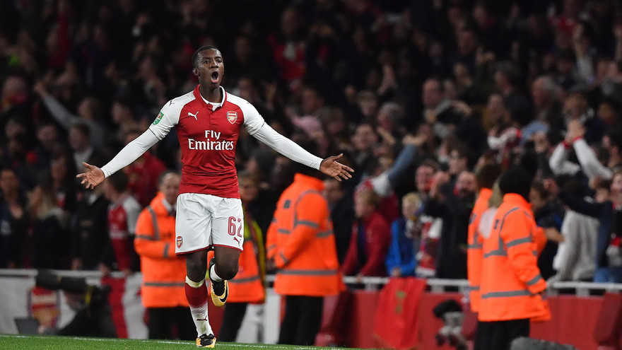 Eddie Nketiah lập cú đúp ngay trong lần ra mắt đội 1 Arsenal.