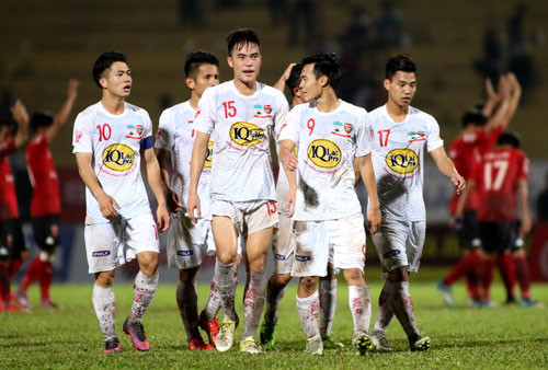 HAGL đã nhận 4 thẻ đỏ ở V.League 2017.