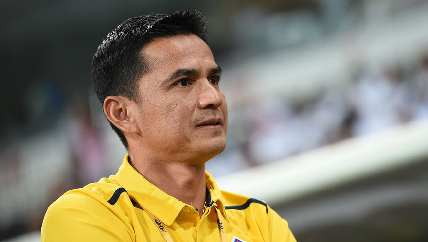 HLV Kiatisak sang châu Âu làm việc?