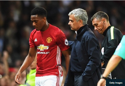 Martial khẳng định không bất mãn với HLV Jose Mouinho.