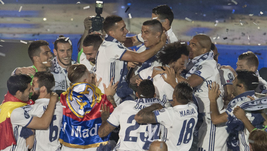 Các cầu thủ Real Madrid vừa chính thức nhận thưởng từ lãnh đạo CLB.