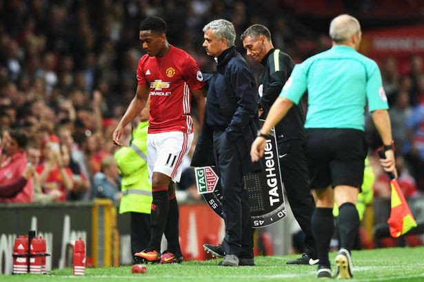 Anthony Martial được cho là đã văng tục với HLV Jose Mourinho.
